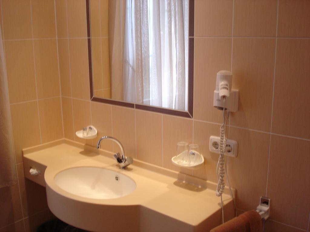 Rhein-Hotel アンダーナッハ エクステリア 写真