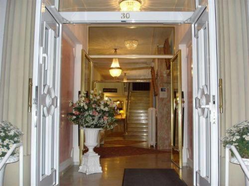 Rhein-Hotel アンダーナッハ エクステリア 写真