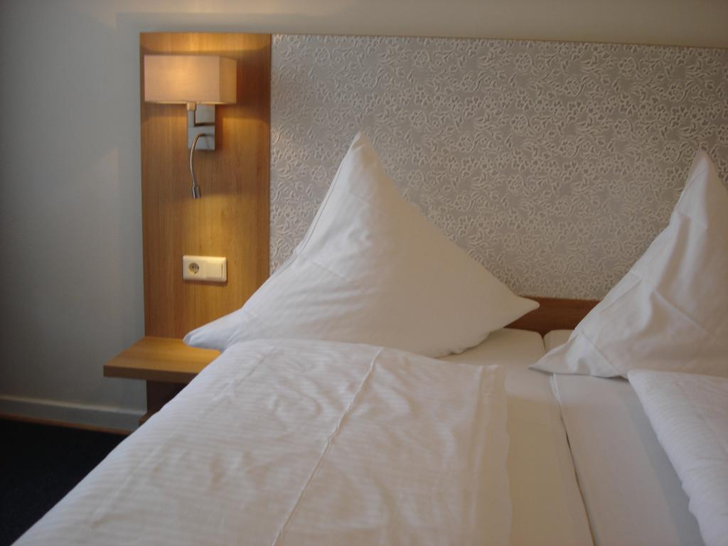 Rhein-Hotel アンダーナッハ エクステリア 写真